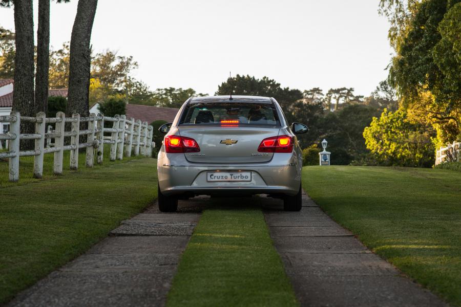  Chevrolet Cruze 2015 года  (ZA) (фото 5 из 25)